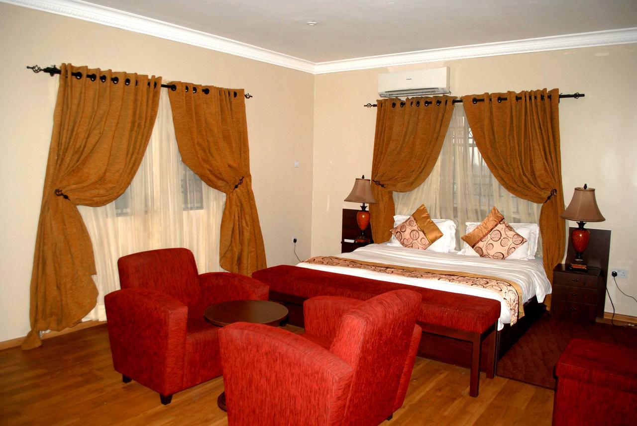 Grand Inn & Suites Ijebu Ode Exterior photo