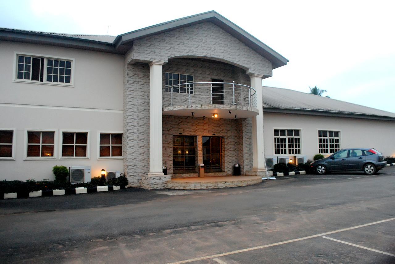 Grand Inn & Suites Ijebu Ode Exterior photo