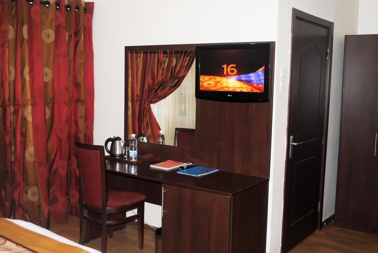 Grand Inn & Suites Ijebu Ode Exterior photo