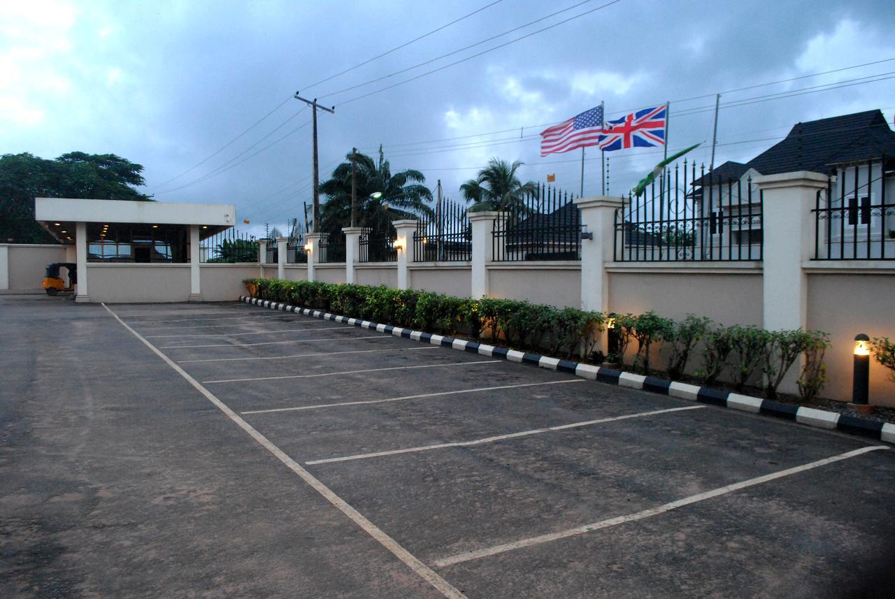 Grand Inn & Suites Ijebu Ode Exterior photo