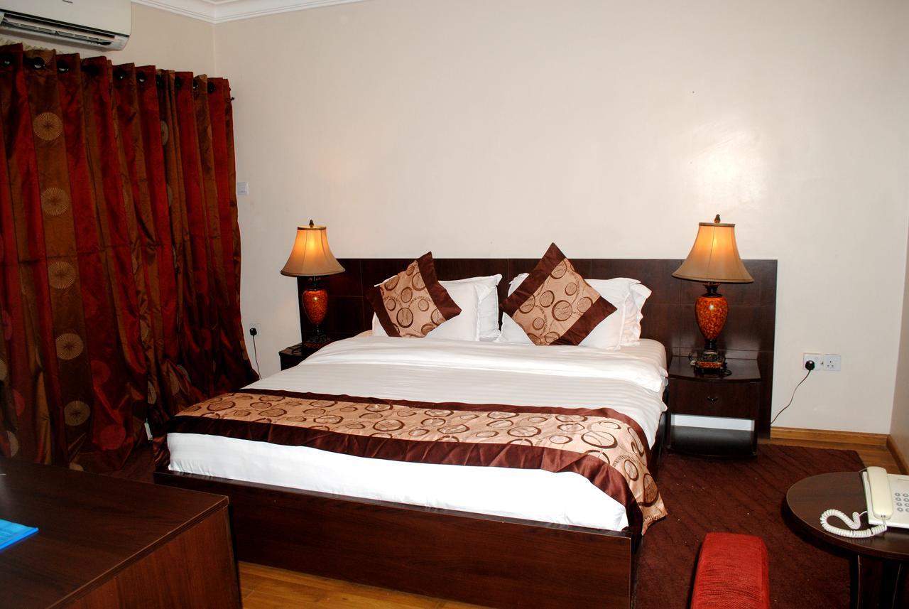 Grand Inn & Suites Ijebu Ode Exterior photo