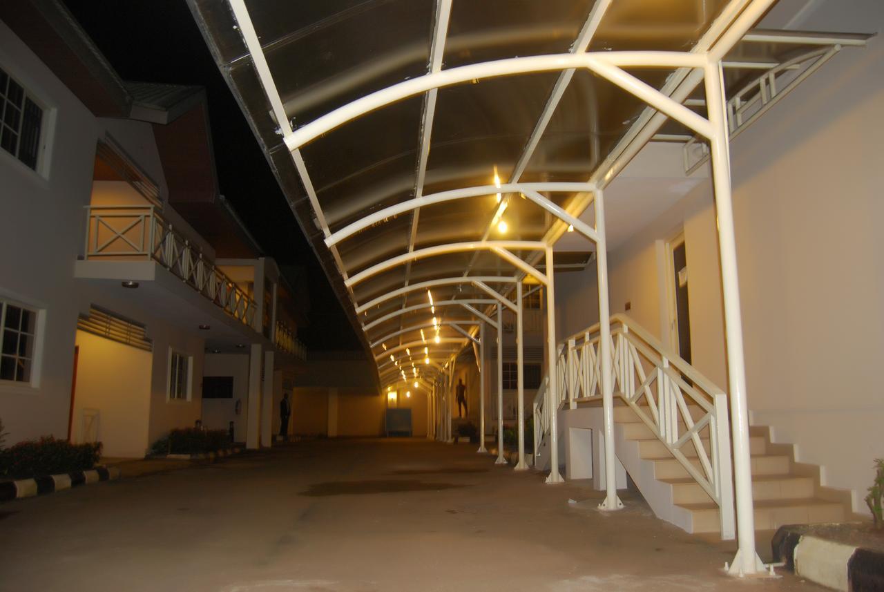 Grand Inn & Suites Ijebu Ode Exterior photo