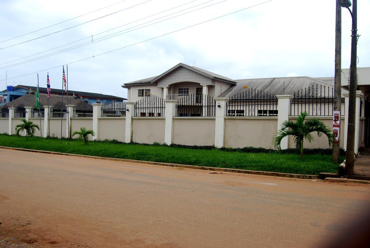 Grand Inn & Suites Ijebu Ode Exterior photo